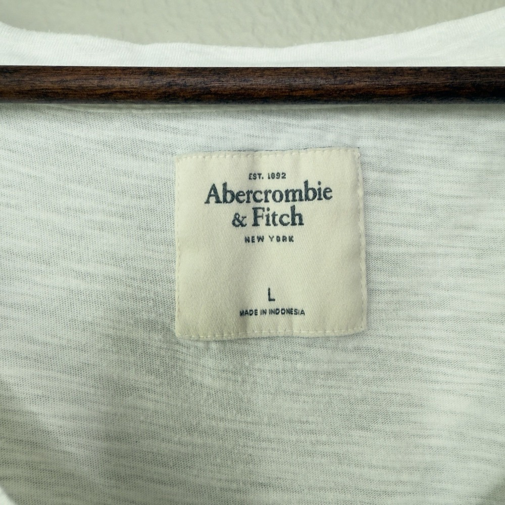 Y2K Abercrombie Large Layer Henley Fitted Tee Shirt Top Bella Swan Elena Gilbert - Picture 6 of 11